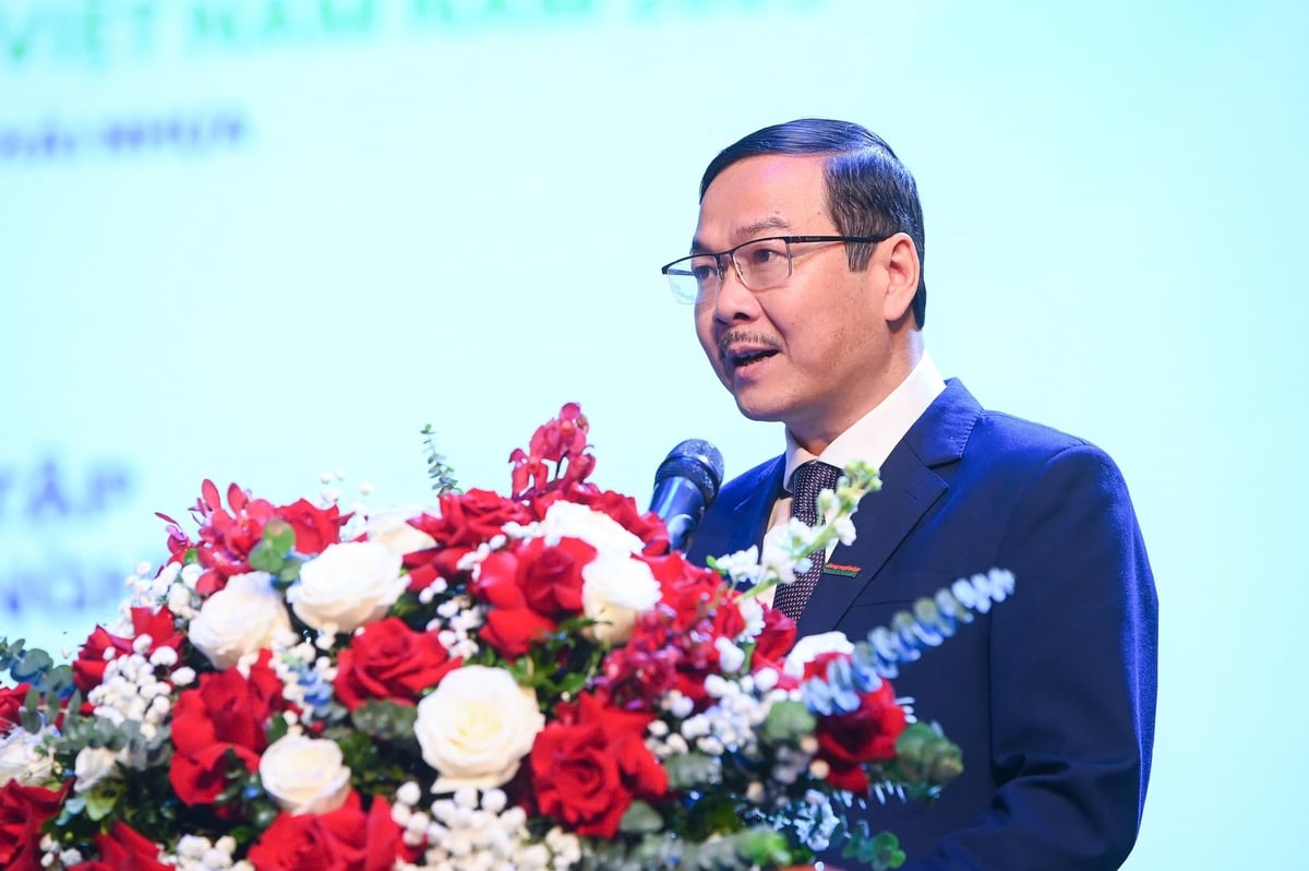 Ông Nguyễn Ngọc Thạch, Tổng Biên tập Báo Nông nghiệp và Môi trường phát biểu tại buổi lễ. Ảnh: Tùng Đinh. Ông Nguyễn Ngọc Thạch, Tổng Biên tập Báo Nông nghiệp và Môi trường phát biểu tại buổi lễ. Ảnh: Tùng Đinh.